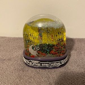 Disney Parks Nightmare Before Christmas Snow Globe